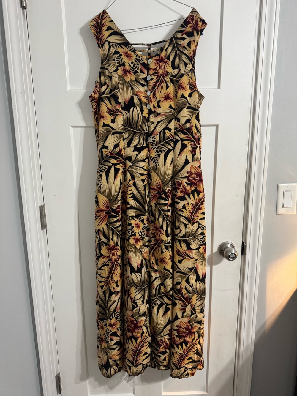 Tropical Floral Sleeveless Maxi Dress in Black and Gold